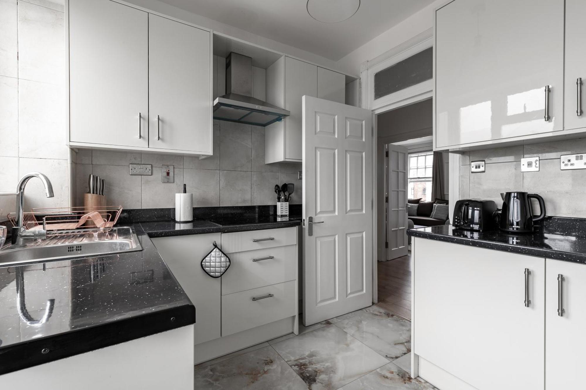 Marble Arch Apartments Лондон Номер фото